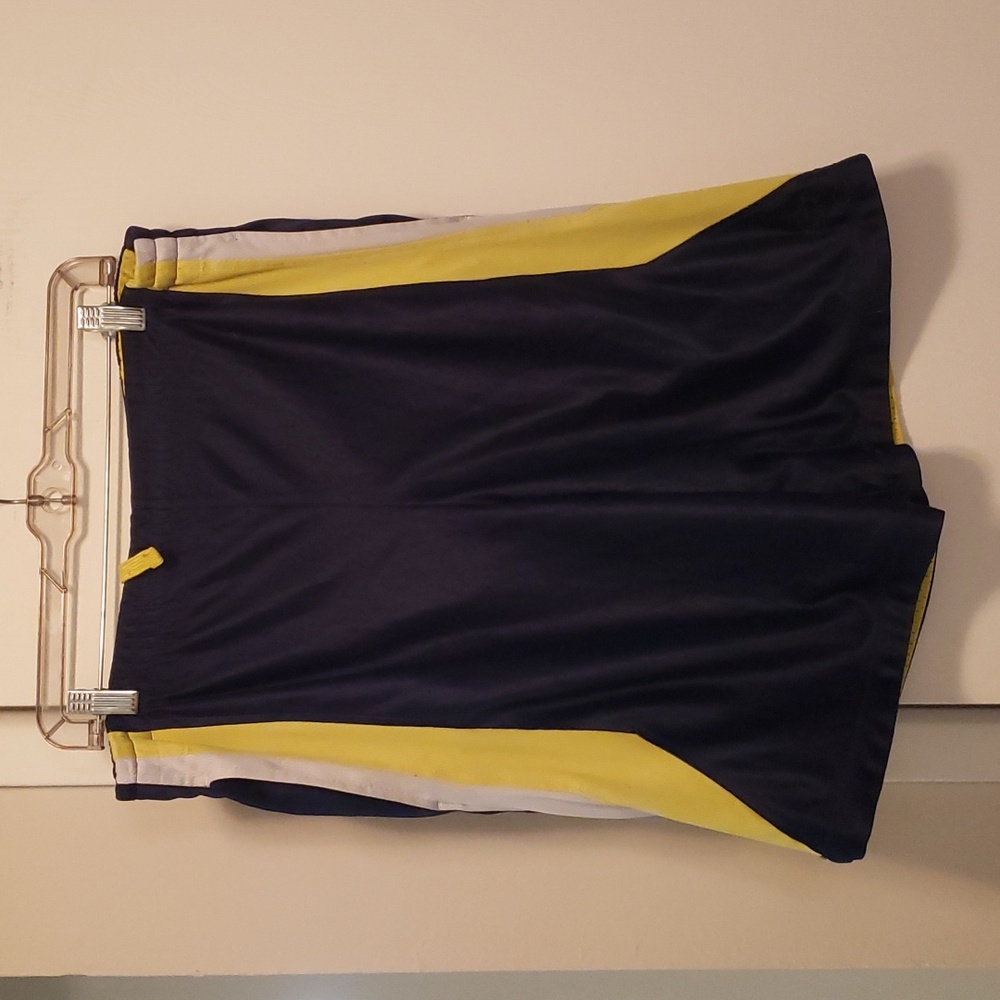 $5 FEBRUARY SALE Starter Men's Basketball shorts size S